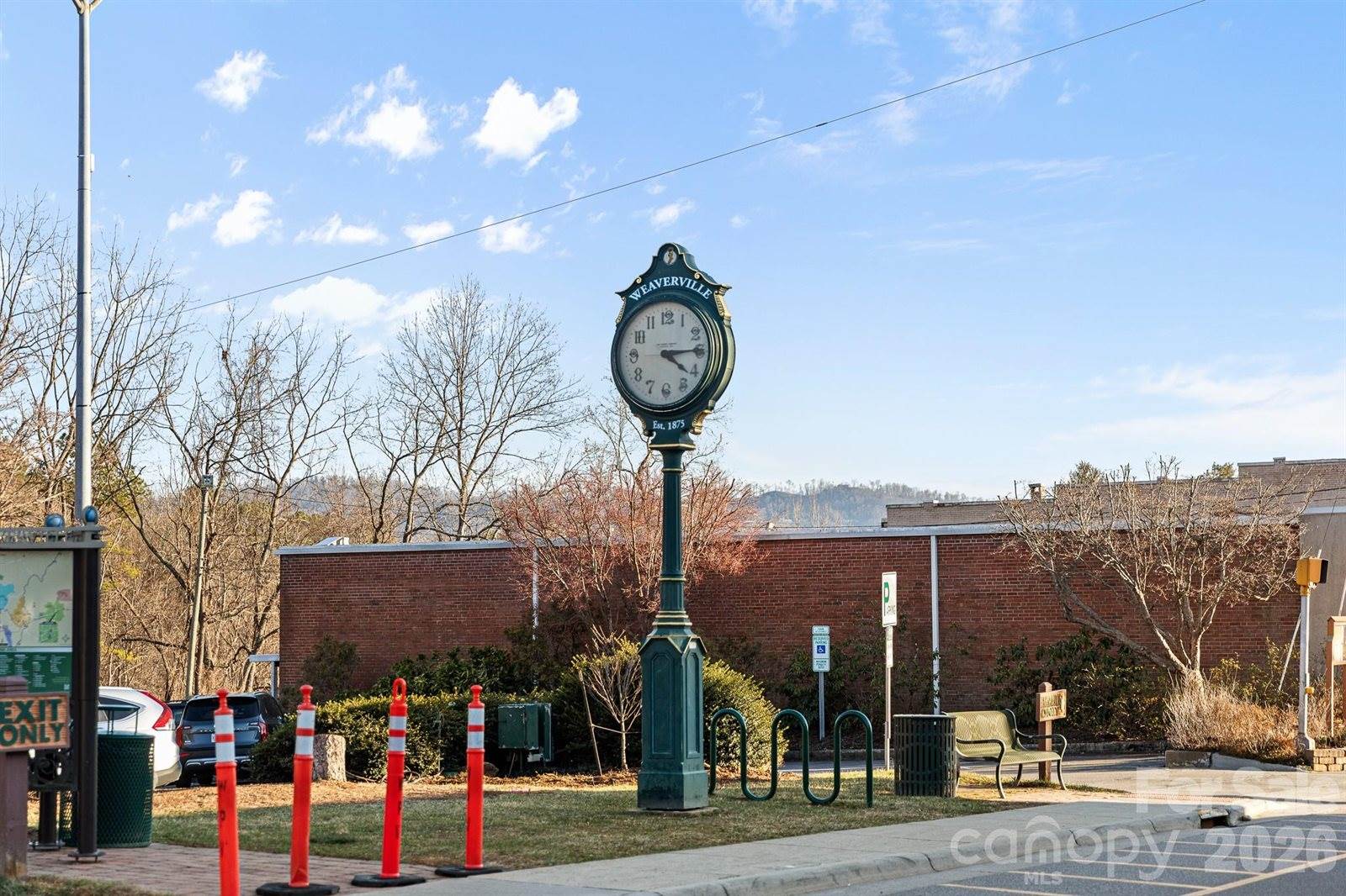 5 Yarrow Meadow Road, Weaverville, NC 28787