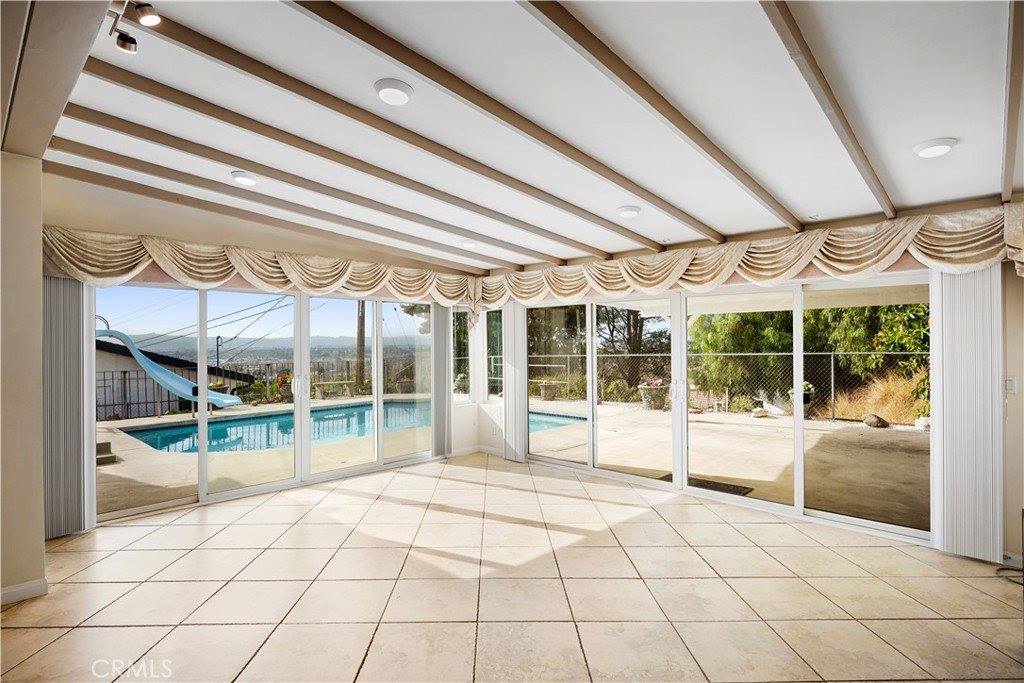 841 Irving, Burbank, CA 91504