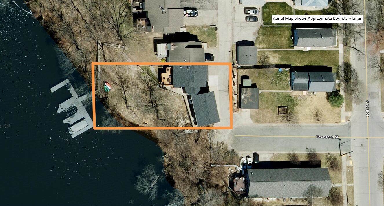 1213 Townsend St, La Crosse, WI 54601