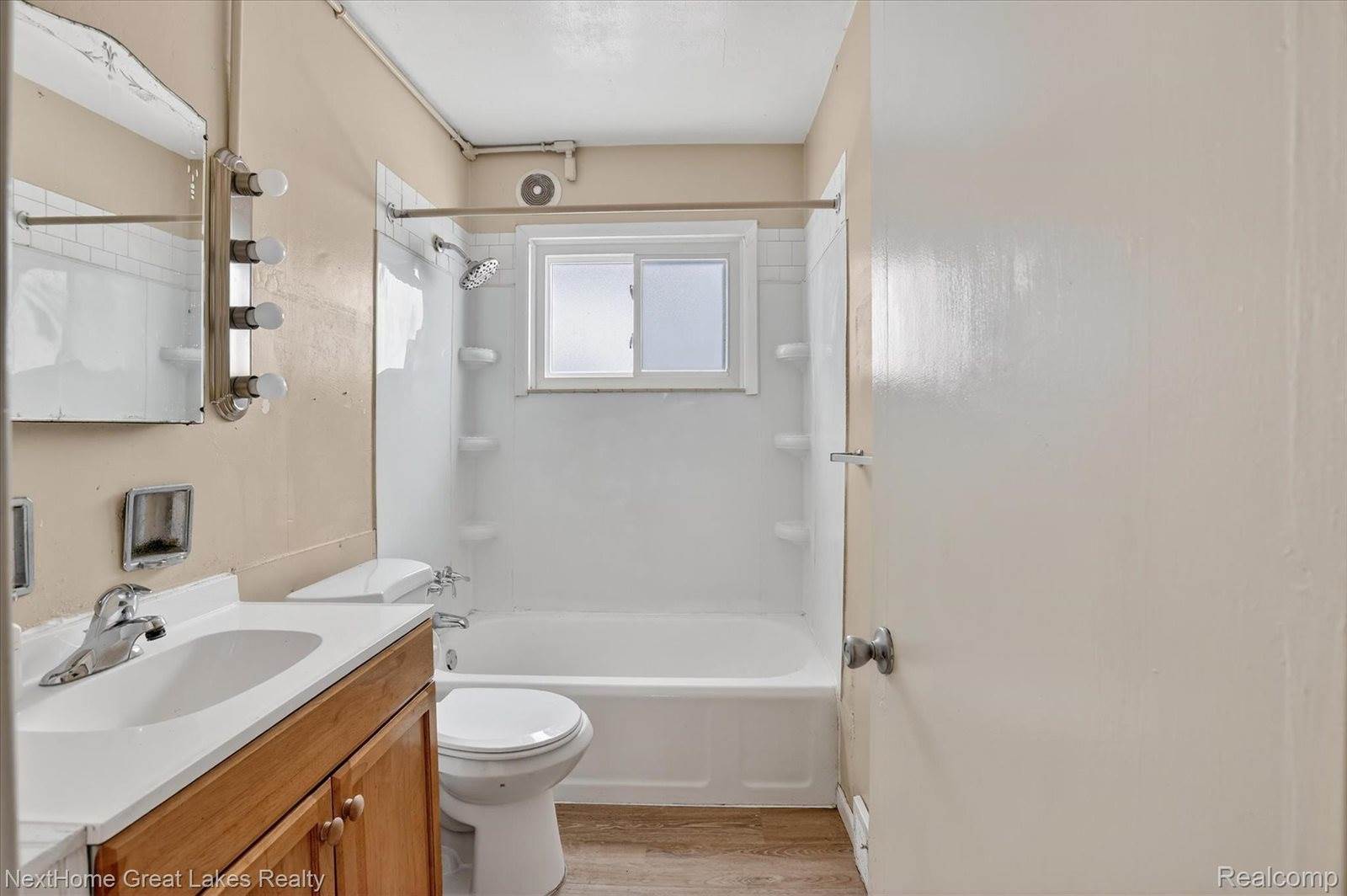 812 Barney Avenue, FlintCity_Genesee, MI 48503