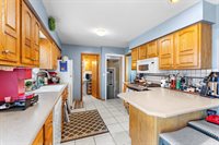 900 14TH Place, Camanche, IA 52730