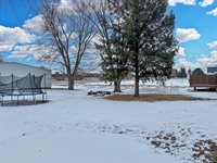 215 Baird Street, Dakota, IL 61018