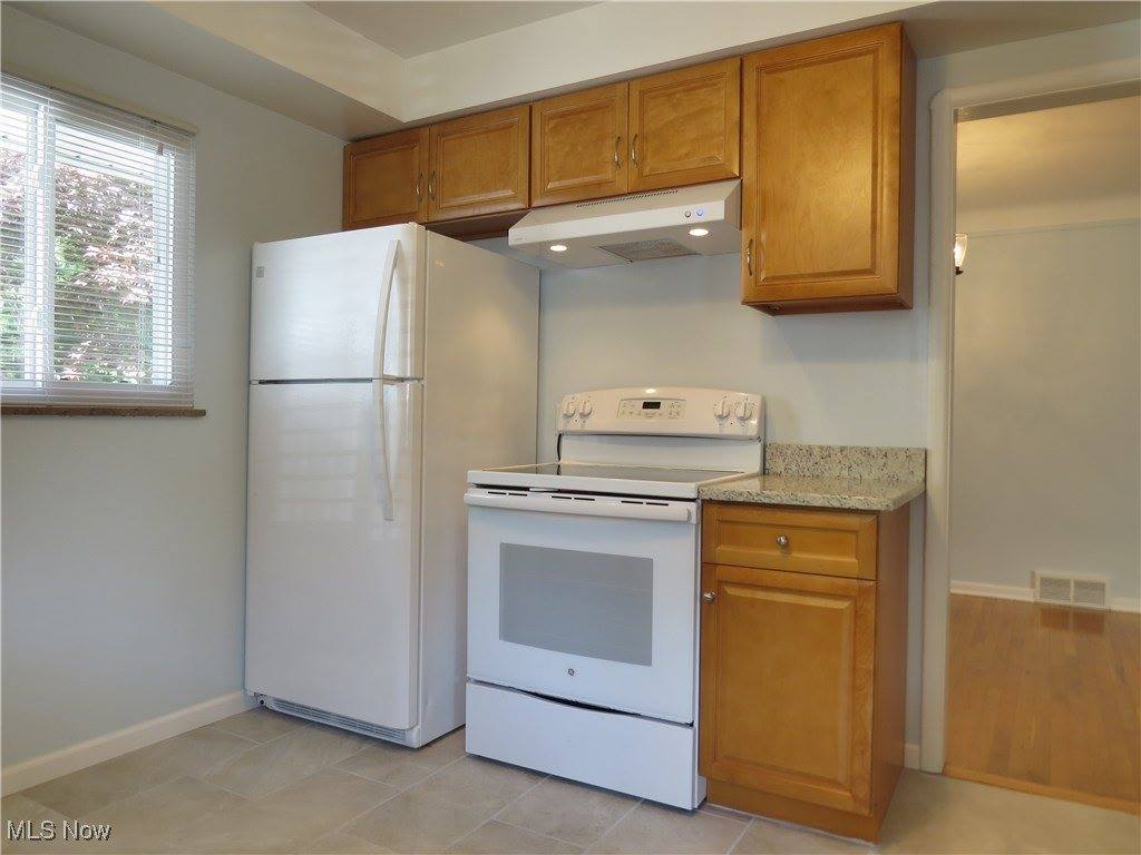 25316 Conover Drive, Bay Village, OH 44140