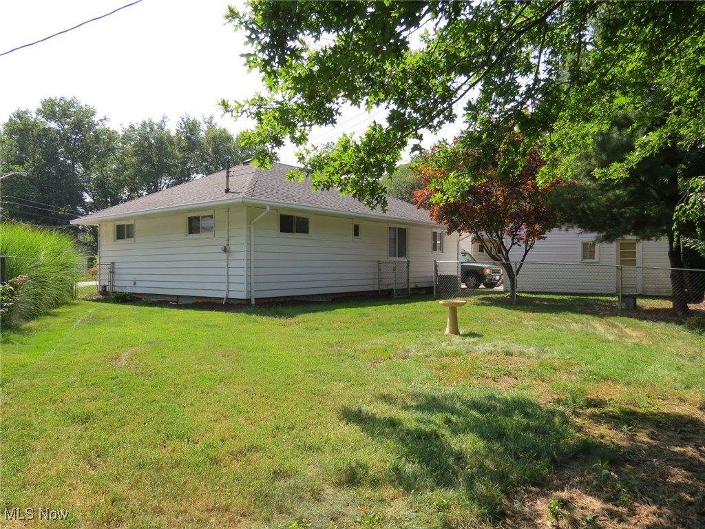 25316 Conover Drive, Bay Village, OH 44140