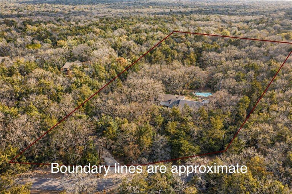 5560 Timberwood Drive, College Station, TX 77845