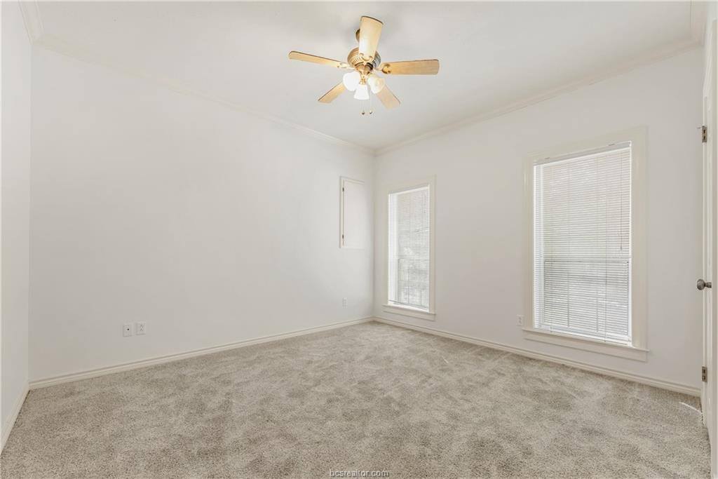 5560 Timberwood Drive, College Station, TX 77845