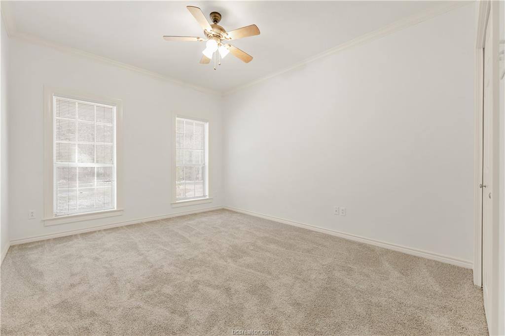 5560 Timberwood Drive, College Station, TX 77845