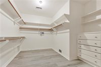 5560 Timberwood Drive, College Station, TX 77845