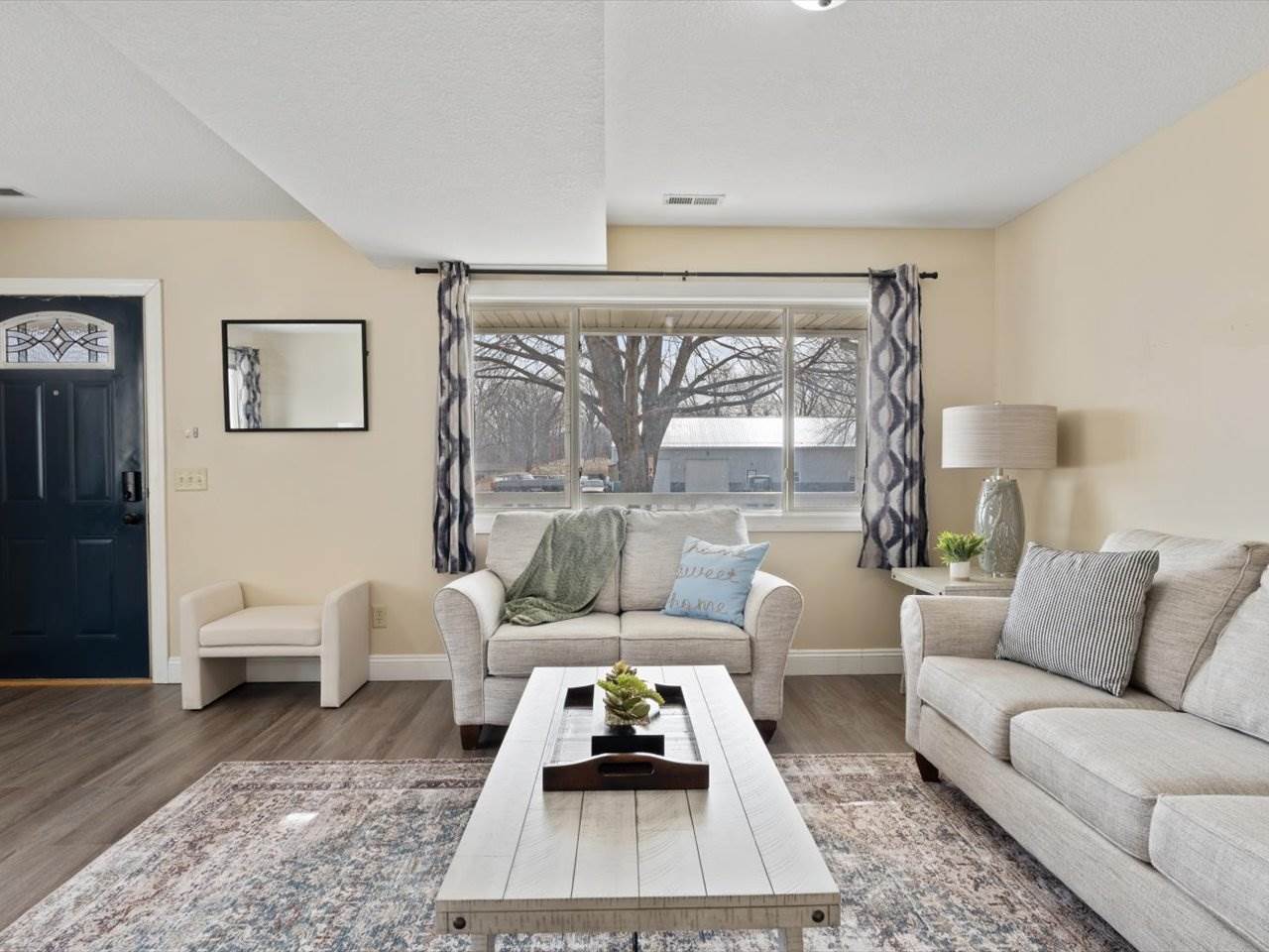 24784 Valley Drive, Pleasant Valley, IA 52767