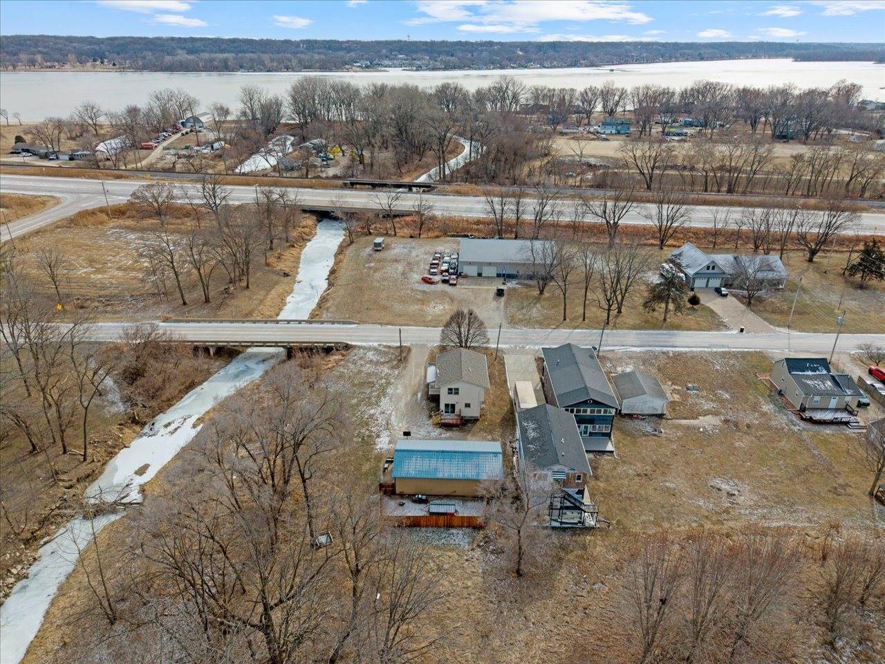 24784 Valley Drive, Pleasant Valley, IA 52767