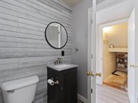 24784 Valley Drive, Pleasant Valley, IA 52767