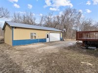 24784 Valley Drive, Pleasant Valley, IA 52767