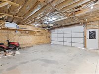 24784 Valley Drive, Pleasant Valley, IA 52767