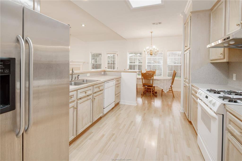 306 Augsburg Lane, College Station, TX 77845