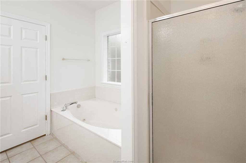 306 Augsburg Lane, College Station, TX 77845