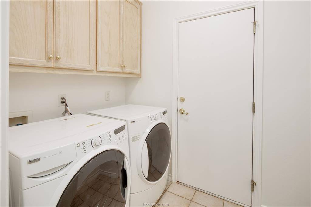 306 Augsburg Lane, College Station, TX 77845