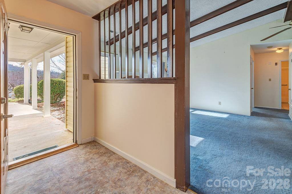 93 Stoney Hill Court, Asheville, NC 28804