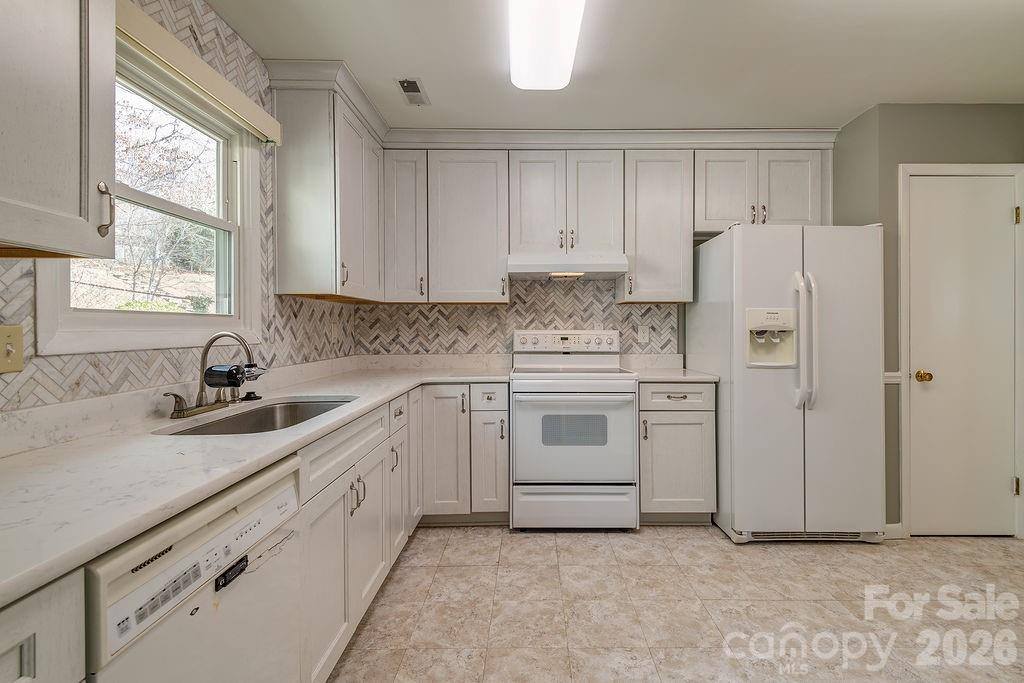 93 Stoney Hill Court, Asheville, NC 28804