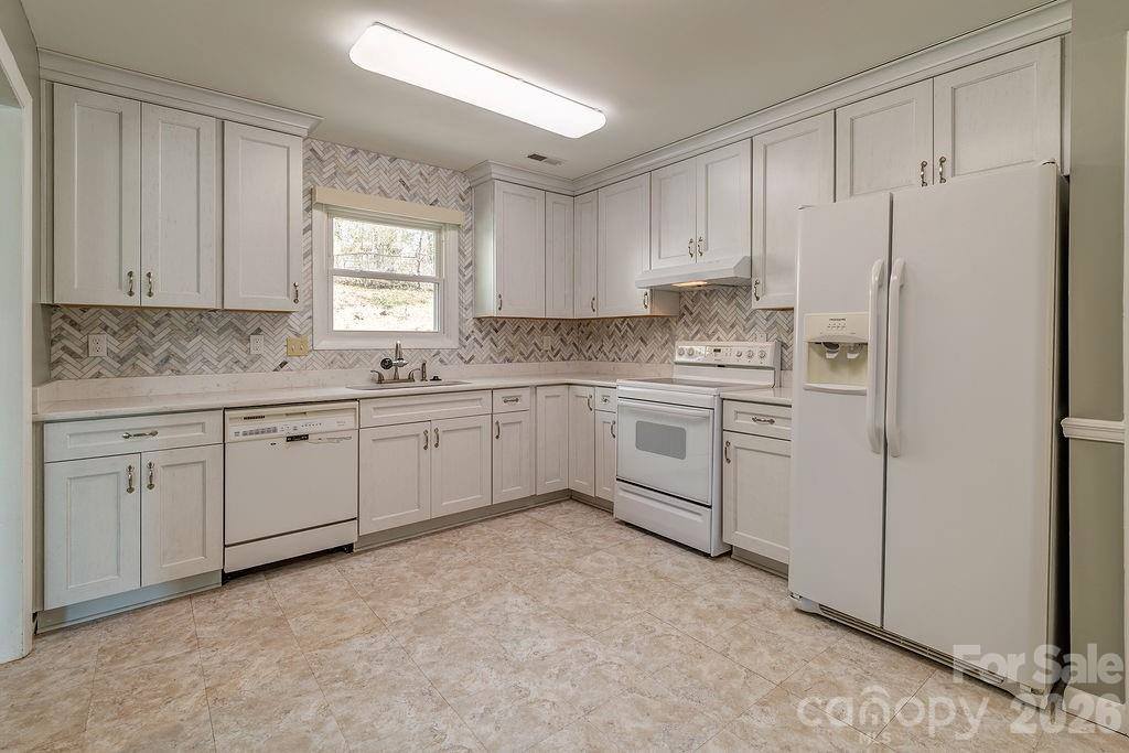 93 Stoney Hill Court, Asheville, NC 28804