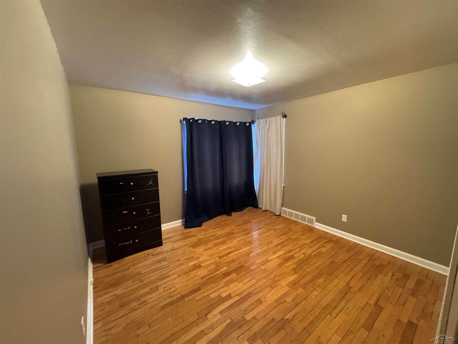 250 Goetz Street, Saginaw, MI 48602