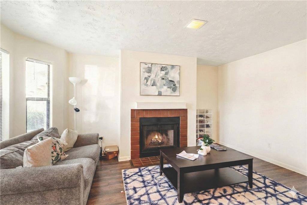 4441 Old College Road, Bryan, TX 77801