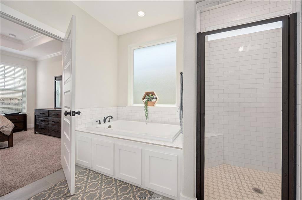 2715 Portland Avenue, College Station, TX 77845