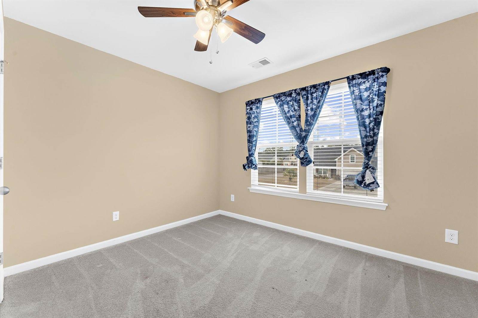 2206 Pimlico Drive, Ridgeville, SC 29472