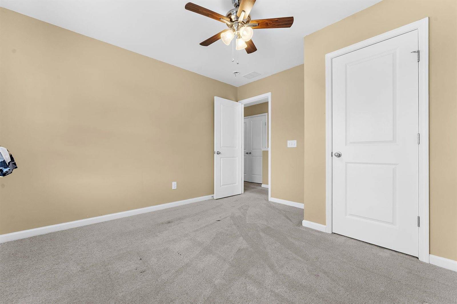 2206 Pimlico Drive, Ridgeville, SC 29472
