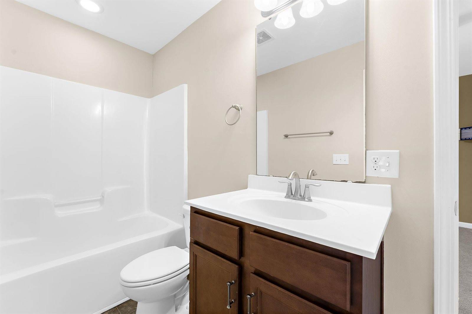 2206 Pimlico Drive, Ridgeville, SC 29472