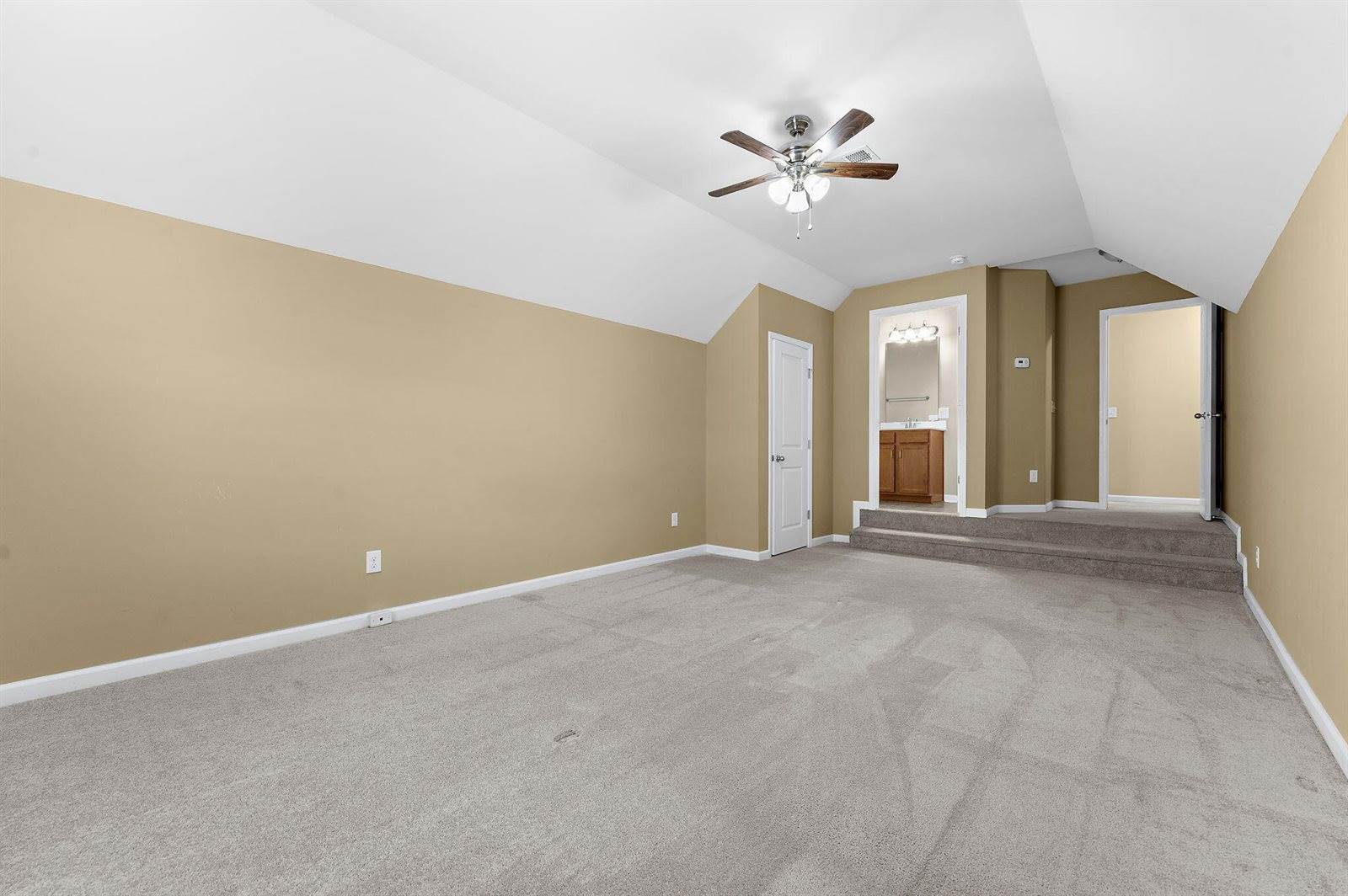 2206 Pimlico Drive, Ridgeville, SC 29472