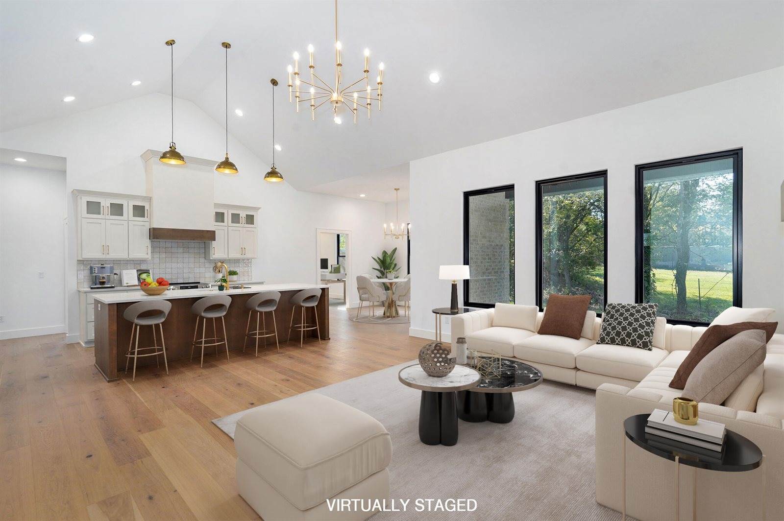 1702 East Cobblestone Drive, Ozark, MO 65721