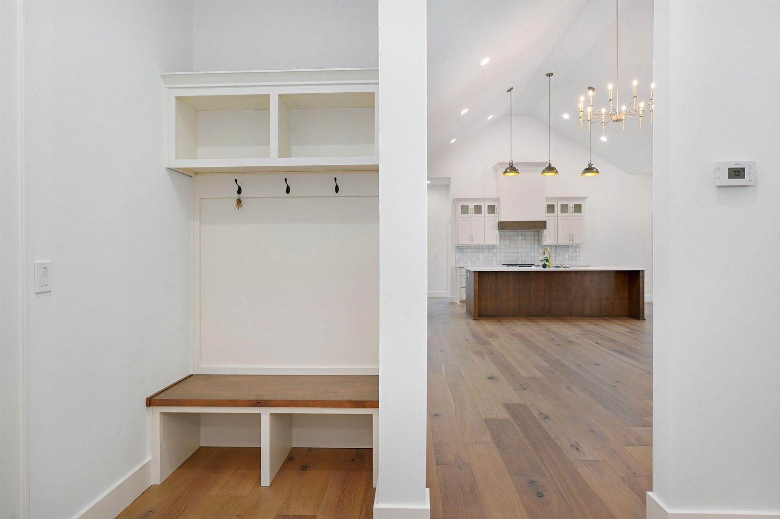 1702 East Cobblestone Drive, Ozark, MO 65721