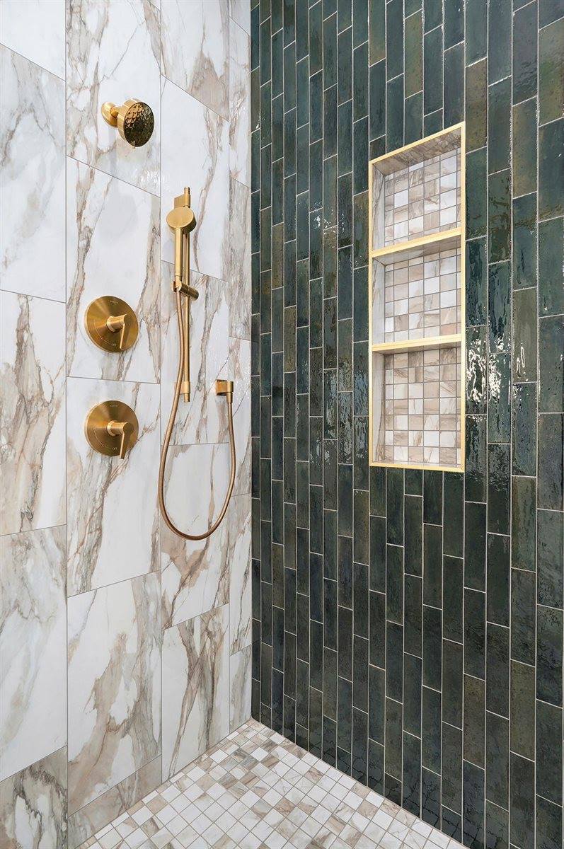 1702 East Cobblestone Drive, Ozark, MO 65721