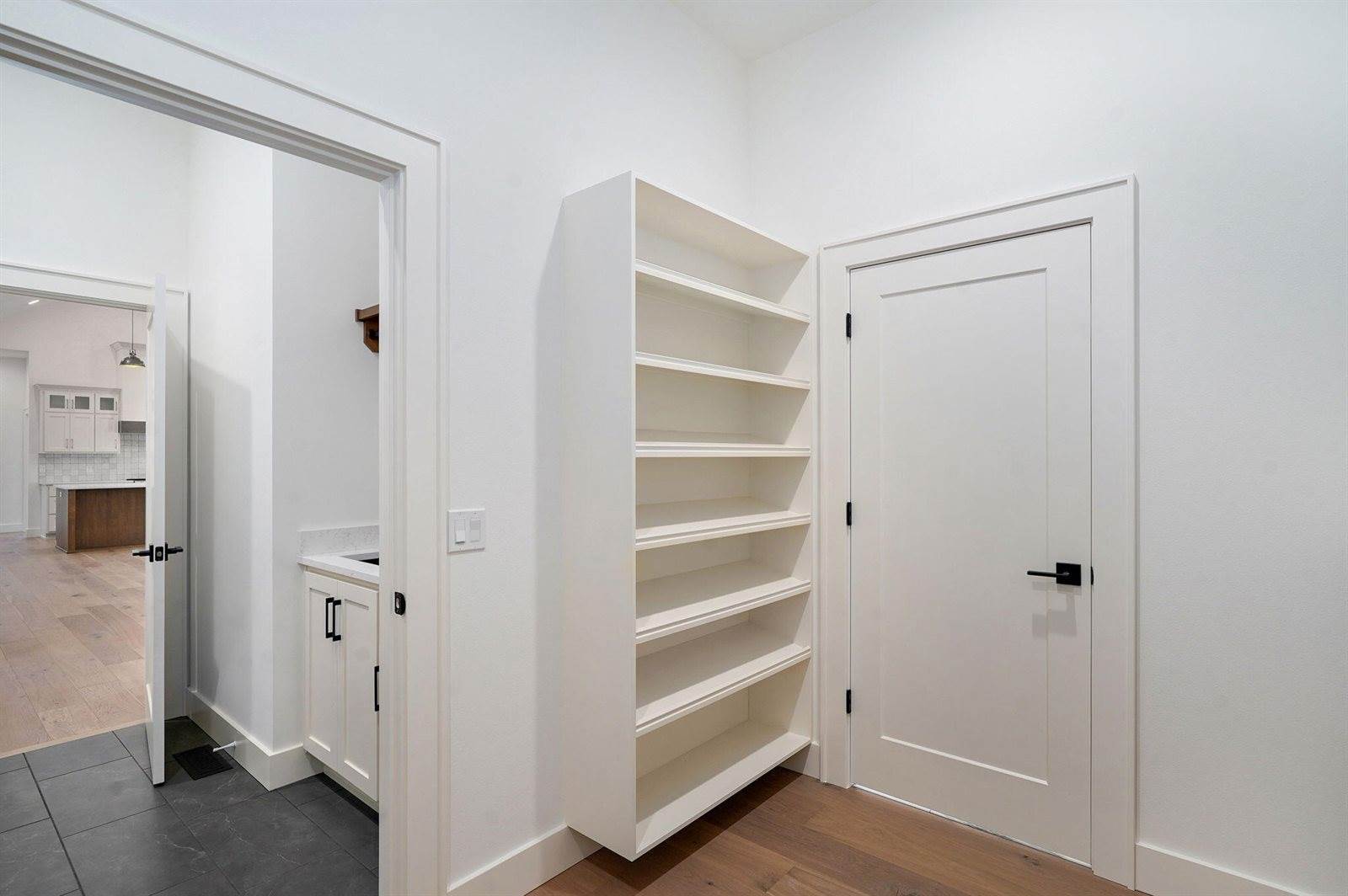 1702 East Cobblestone Drive, Ozark, MO 65721