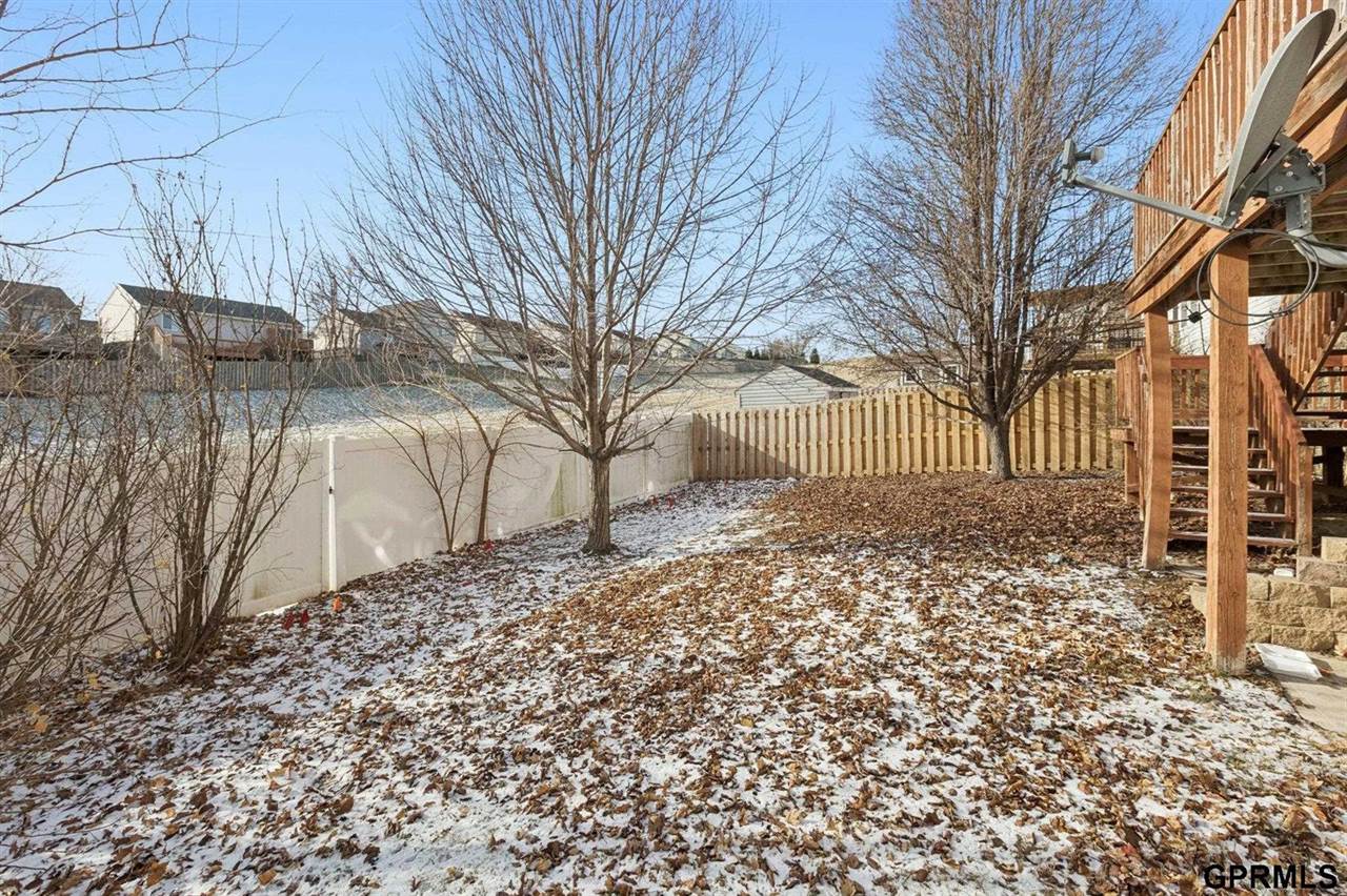 8721 Wyoming Street, Omaha, NE 68122