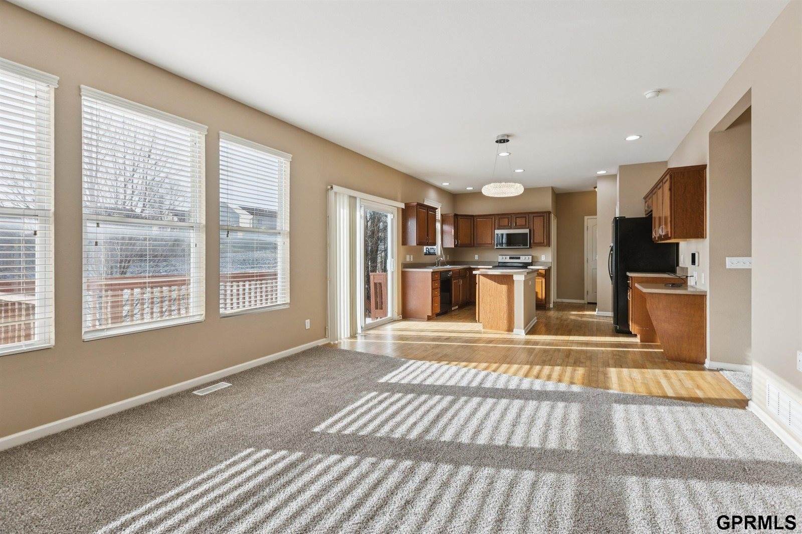 8721 Wyoming Street, Omaha, NE 68122