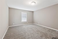 8721 Wyoming Street, Omaha, NE 68122