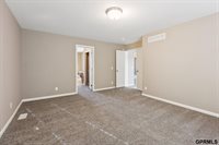 8721 Wyoming Street, Omaha, NE 68122