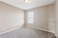 8721 Wyoming Street, Omaha, NE 68122