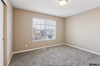 8721 Wyoming Street, Omaha, NE 68122