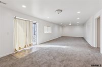 8721 Wyoming Street, Omaha, NE 68122