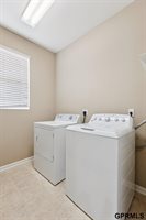 8721 Wyoming Street, Omaha, NE 68122