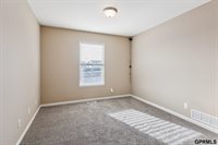 8721 Wyoming Street, Omaha, NE 68122