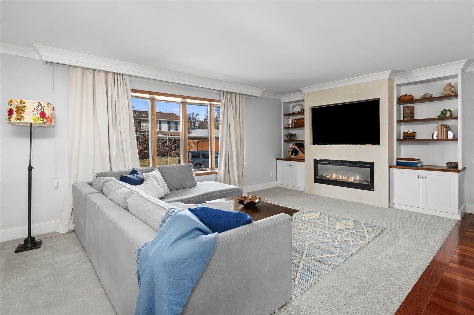 4074 4th street B, East Moline, IL 61244