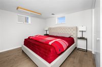 4074 4th street B, East Moline, IL 61244