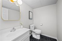 4074 4th street B, East Moline, IL 61244