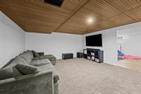 4074 4th street B, East Moline, IL 61244