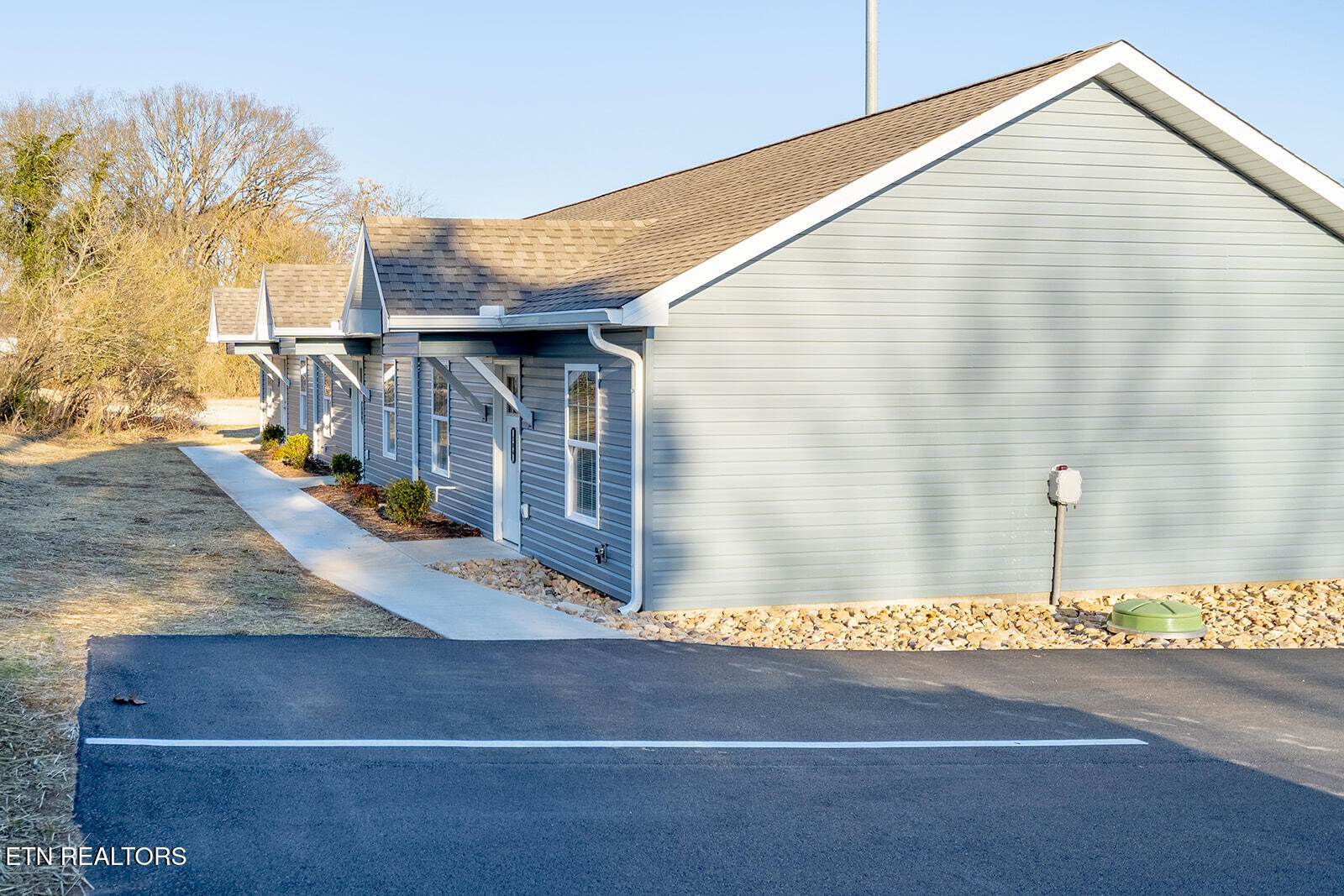 106 East Maire Ave, Clinton, TN 37716