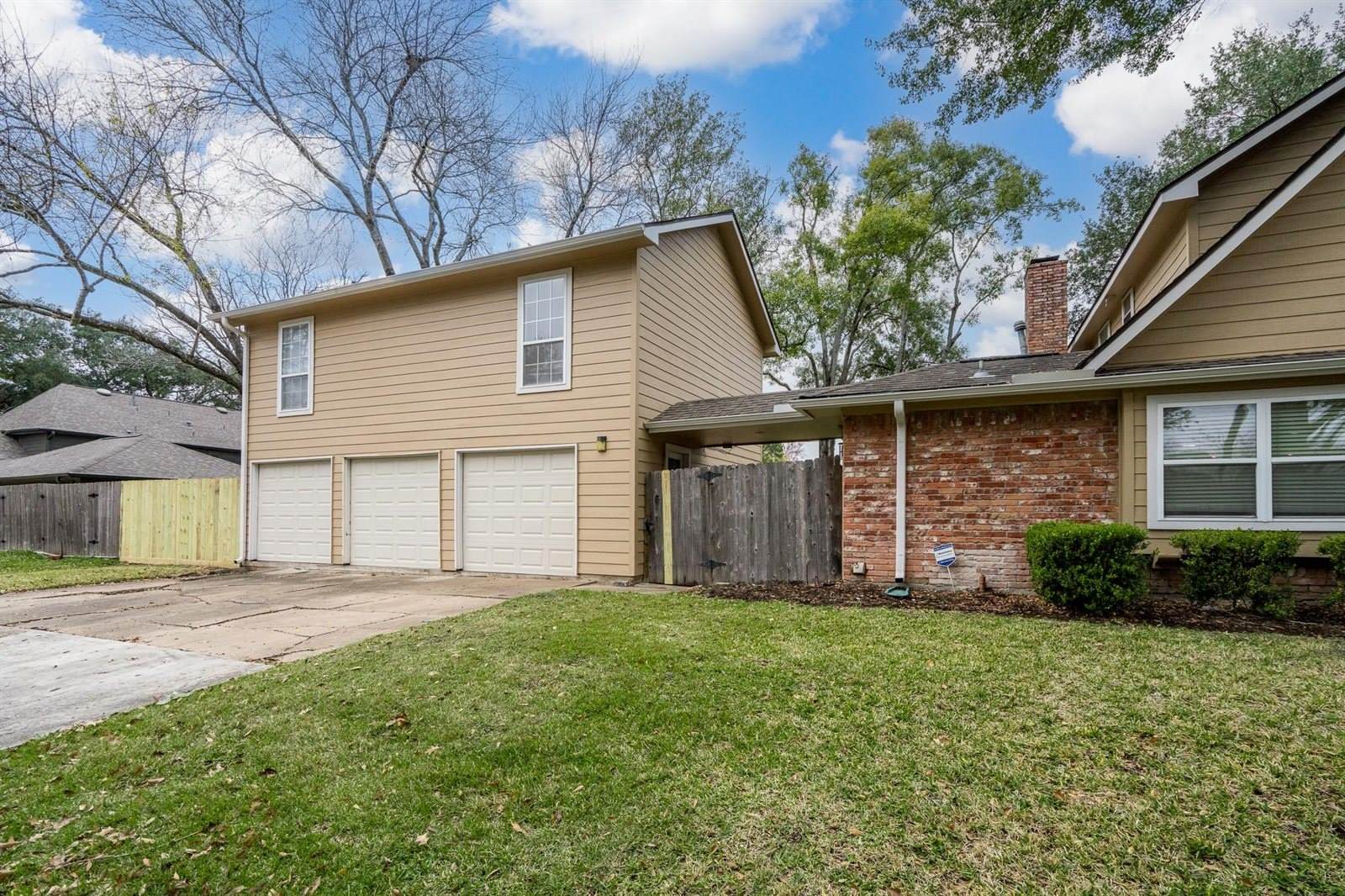 12107 Westmere Drive, Houston, TX 77077