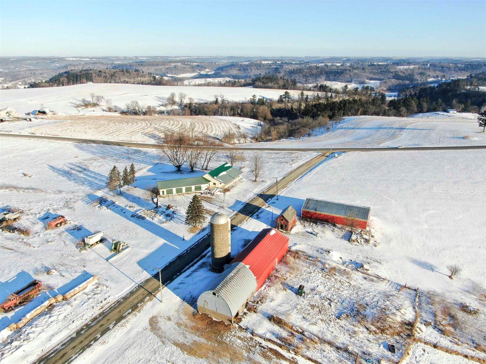 29589 Orchard, Wellington, WI 54651